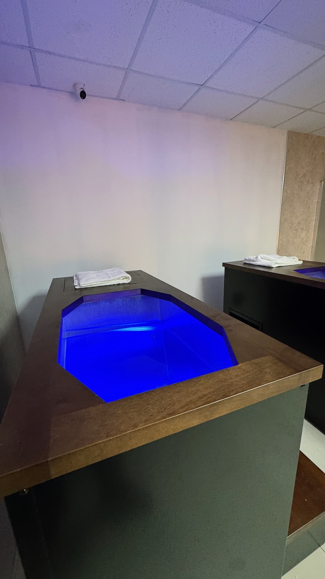 Cold Water Therapy, photograph 5 of 16