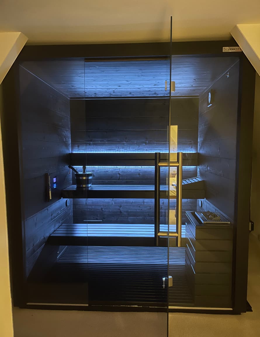 Country urban sauna installed in the Cotswolds